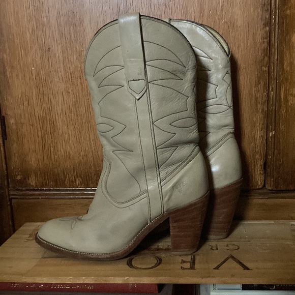 Frye, cowboy boots - Picture 2 of 5